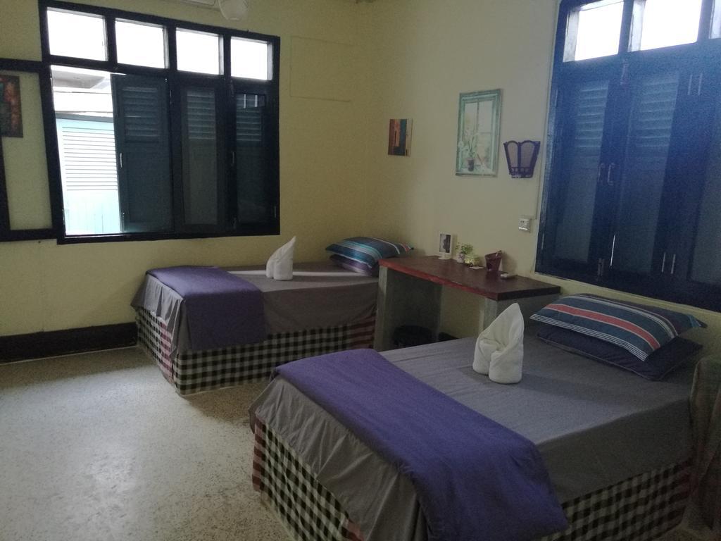 Viradesa Guesthouse Luang Prabang Ngoại thất bức ảnh